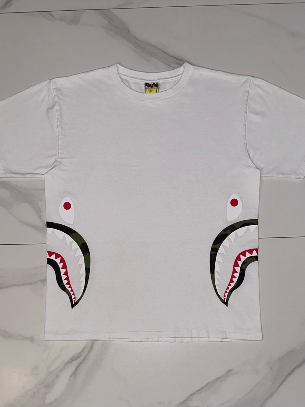 BAPE 1st Camo Side Shark Tee White/Green Size Large
